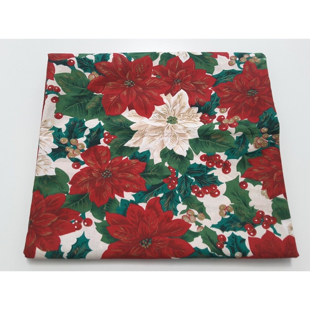 Christmas Tablecloth Poinsettas Holly Berries 81x60